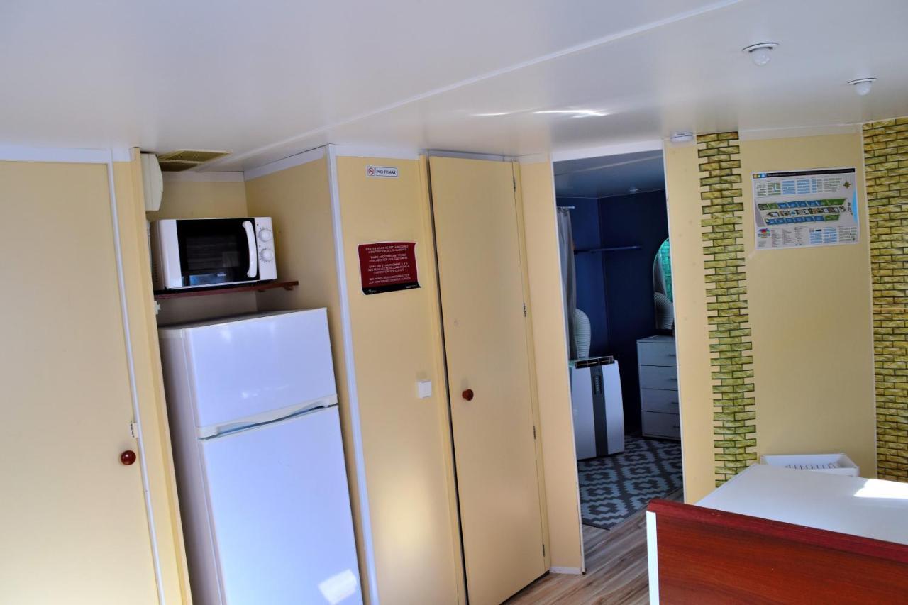 Casita Movil En Camping De La Manga Hotel Ngoại thất bức ảnh
